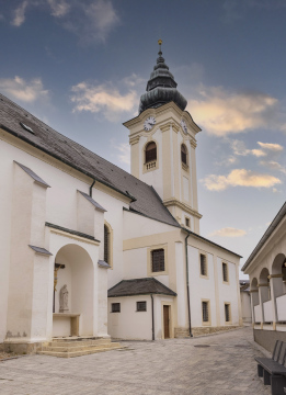 Historische Kirche Neusiedl am See