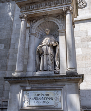 John Henry Newman-Statue in London