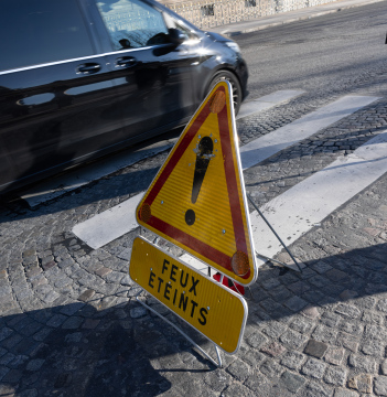 Verkehrsschild, Frankreich, Informationen über den Ausfall der Lichter