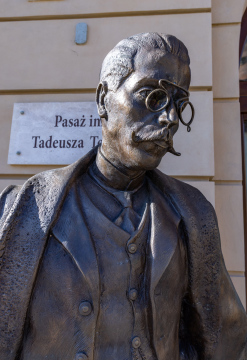 Skulptur von Tadeusz Tertil in Tarnów