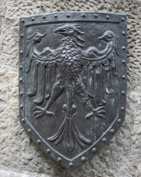 Adler, Emblem. Fragment des Grunwald-Denkmals in Krakau