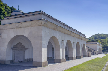 Eaglets 'Cemetery in Lviv kostenloses Foto