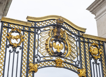 Buckingham Palace in London geschmiedetes Tor
