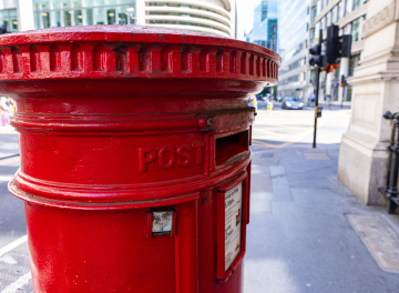 Roter Briefkasten, Straßen von London