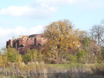 Fort in den Büschen