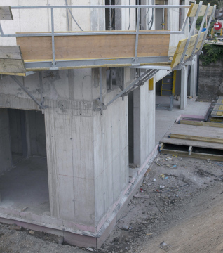 Bau von unterirdischen Betonböden