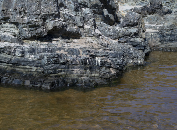 Felsen im Wasser