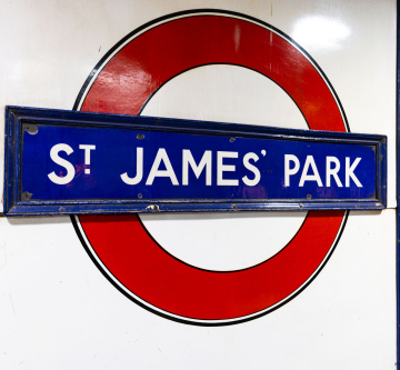 Londoner U-Bahnstation, ST James' Park