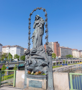 Statue der seligen Jungfrau Maria auf der Marienbrücke, Wien
