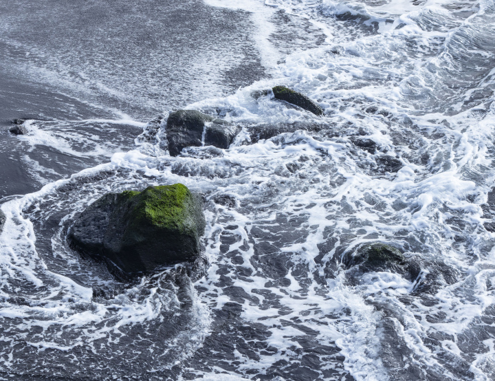 Steine im Meer