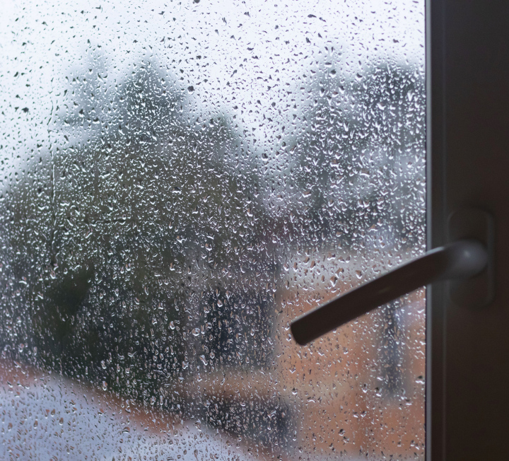 Regen vor dem Fenster