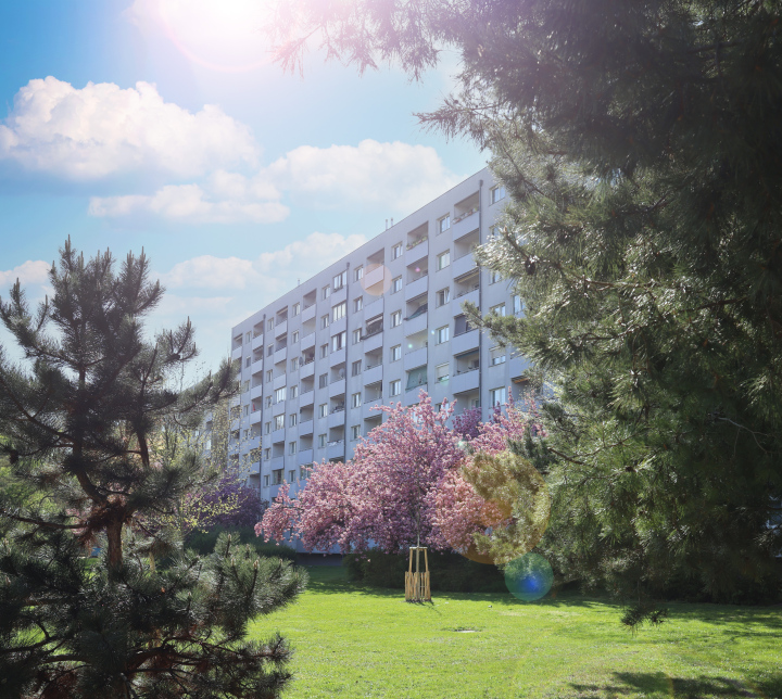 Wohnblock in der Siedlung