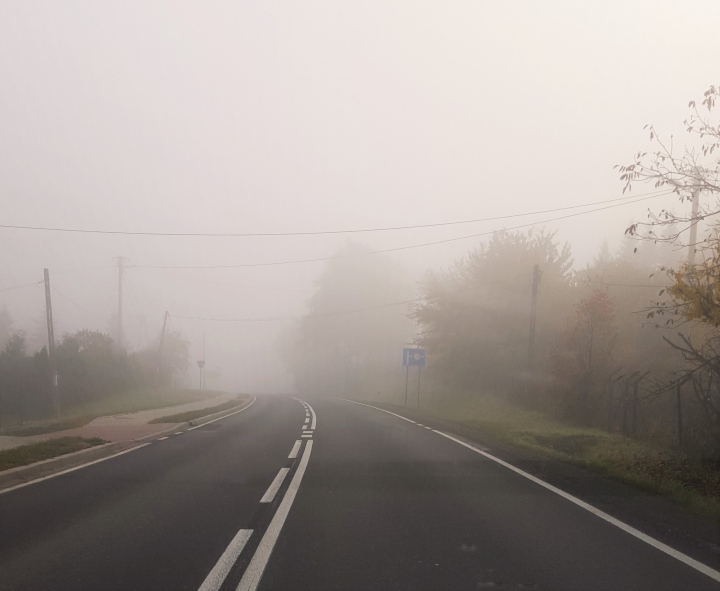 Straße im Nebel