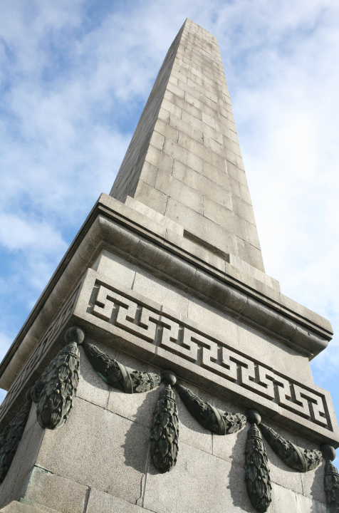 Obelisk in Warschau