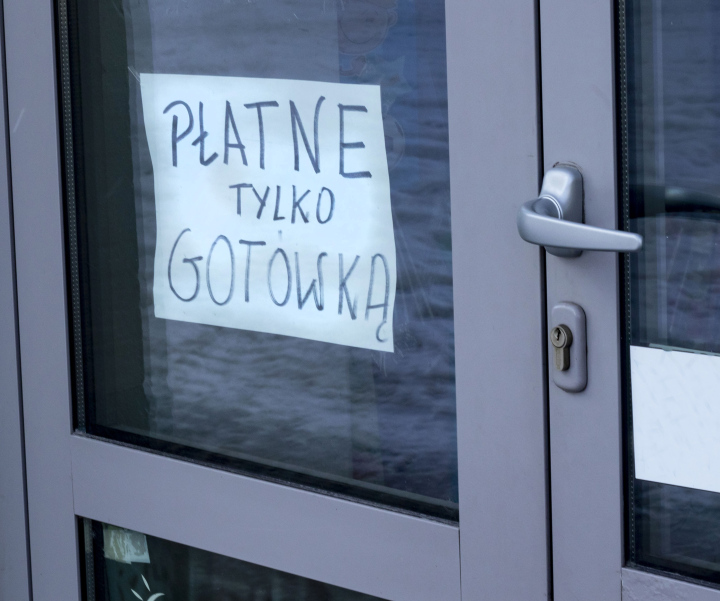 Barzahlung, Informationen an der Haustür