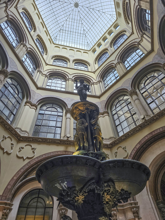 Ferstel Passage in Wien, Innenraum mit Glasdecke