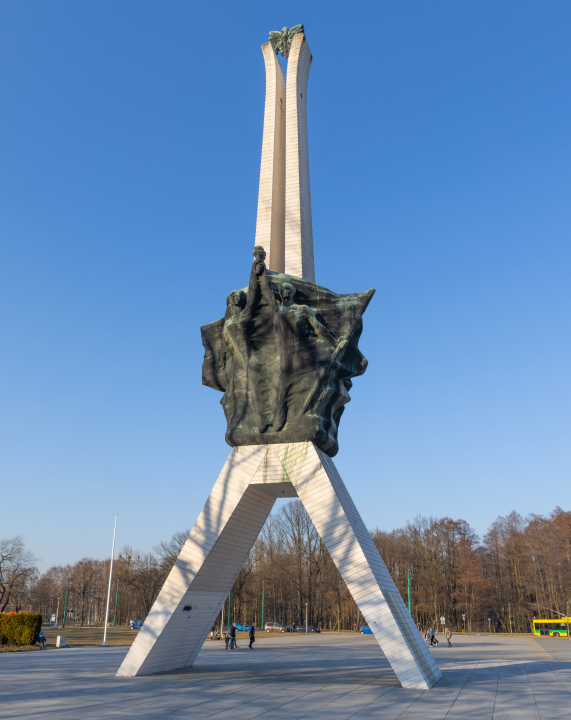 Denkmal für den Kampf und die Arbeit der Giraffe