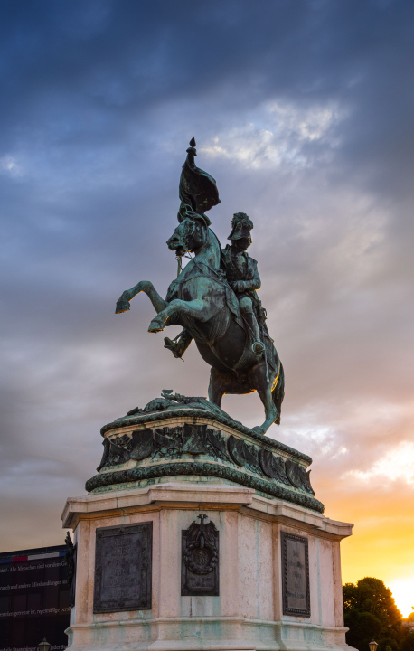 Reiterstatue von Karl I. von Habsburg in Wien, Österreich.