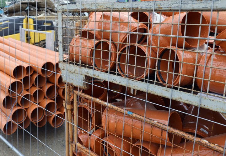 Abwasserrohre, PVC-Fittings, Baustoffe
