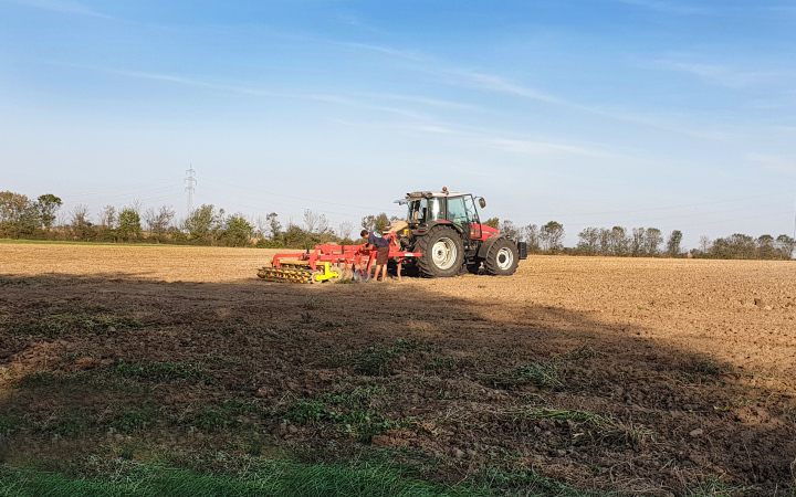 Traktor Feldarbeit