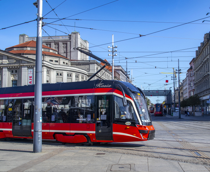 Rote Straßenbahn in Katowice