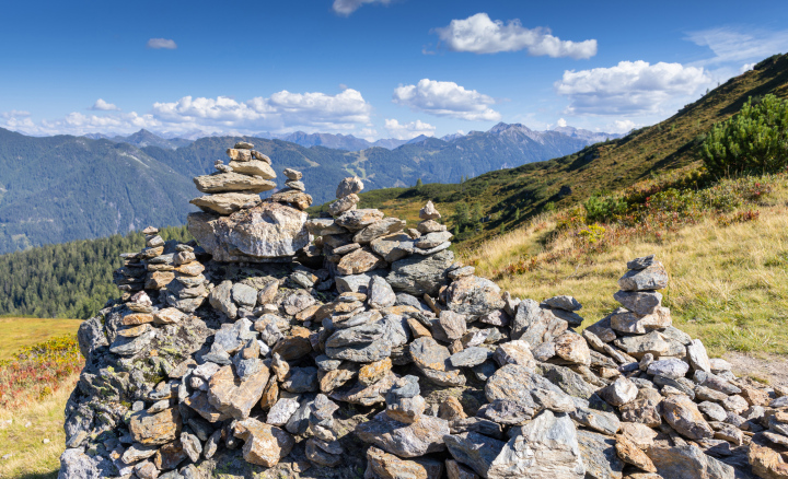 Grießenkareck, Steinhaufen. Alpen.