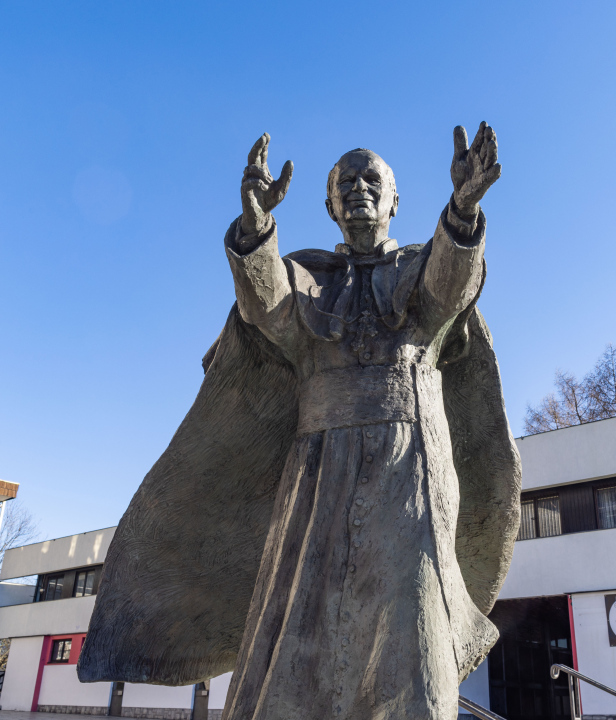 Denkmal von Papst Johannes Paul II. in Nowa Huta